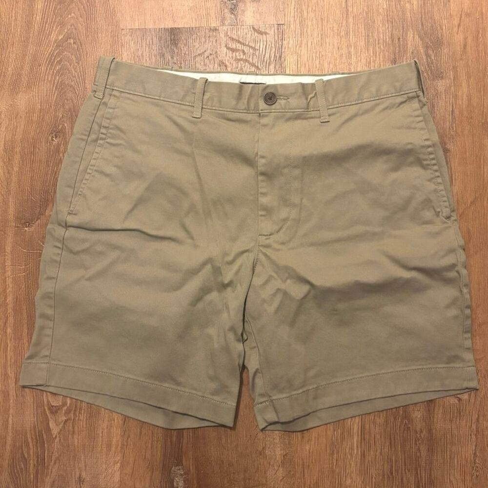 NWT J.Crew Original Flex Chino 7” Khaki Size 32